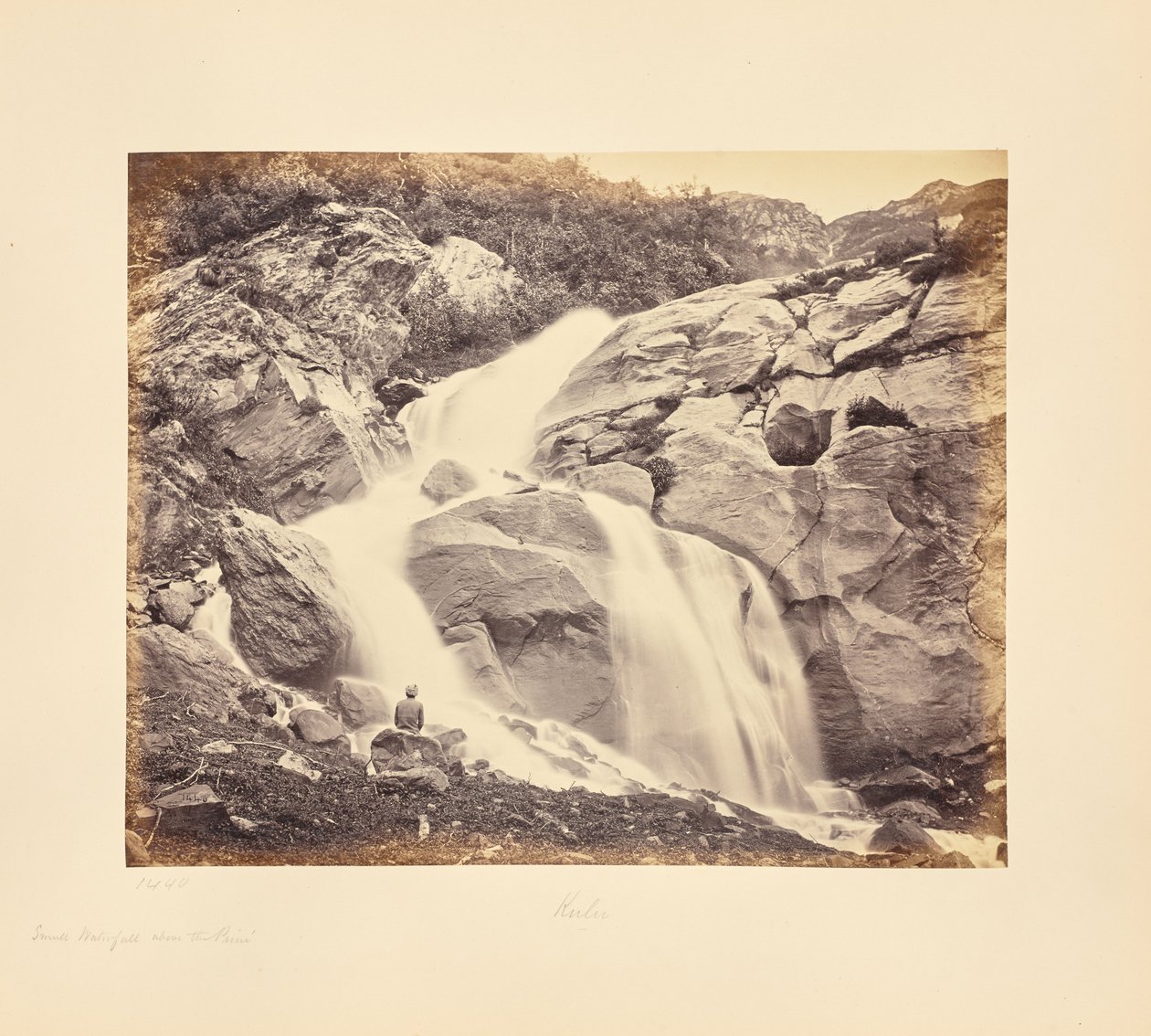 Liten foss ovenfor Prini, Kulu av Samuel Bourne