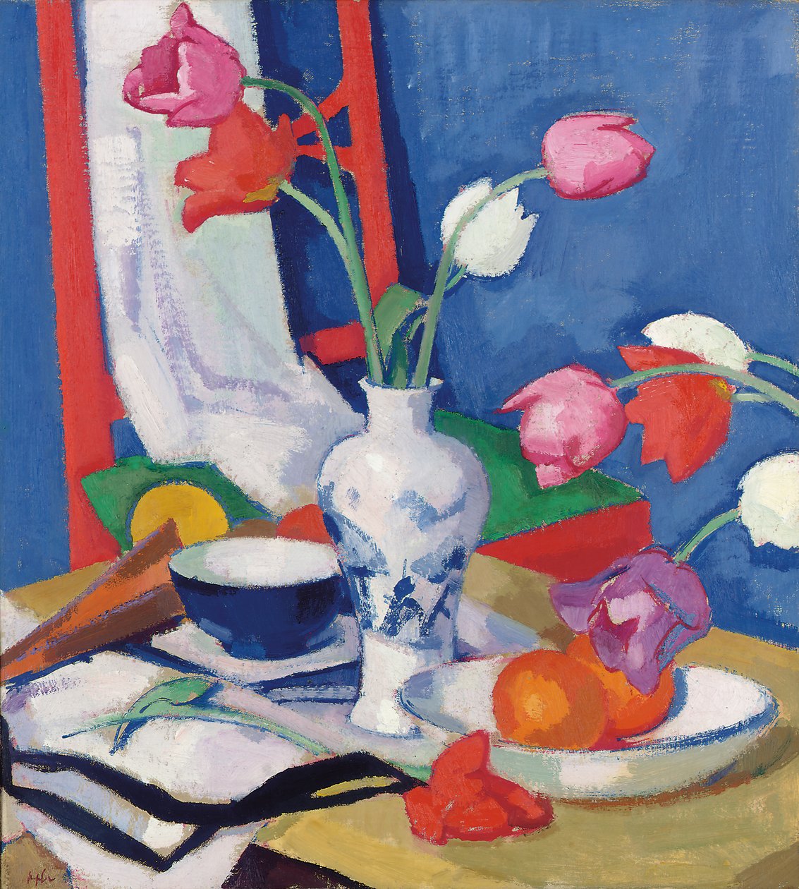 Rød stol og tulipaner, ca. 1919 av Samuel John Peploe