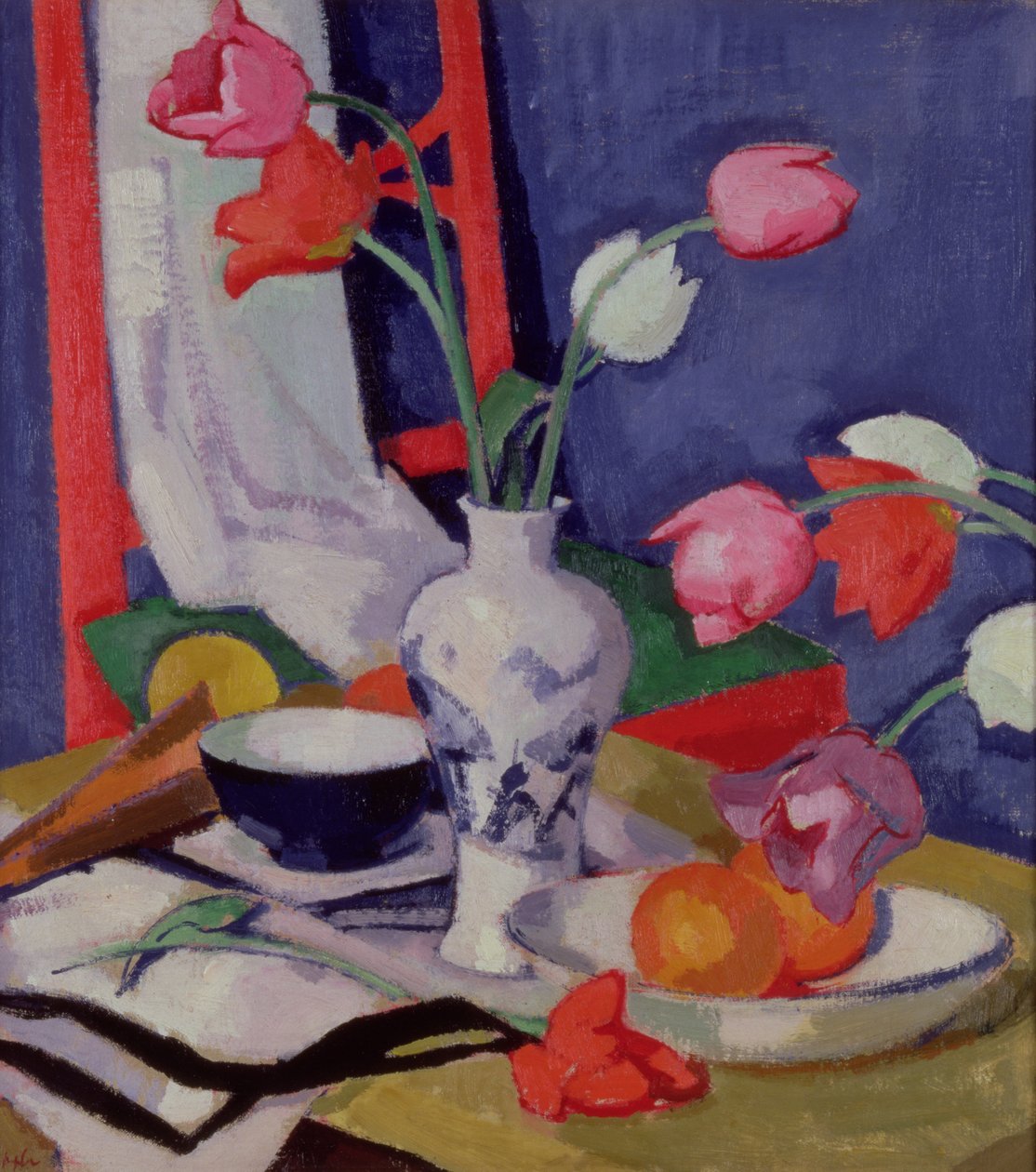 Tulipaner og frukt, ca. 1919 (olje på lerret) av Samuel John Peploe