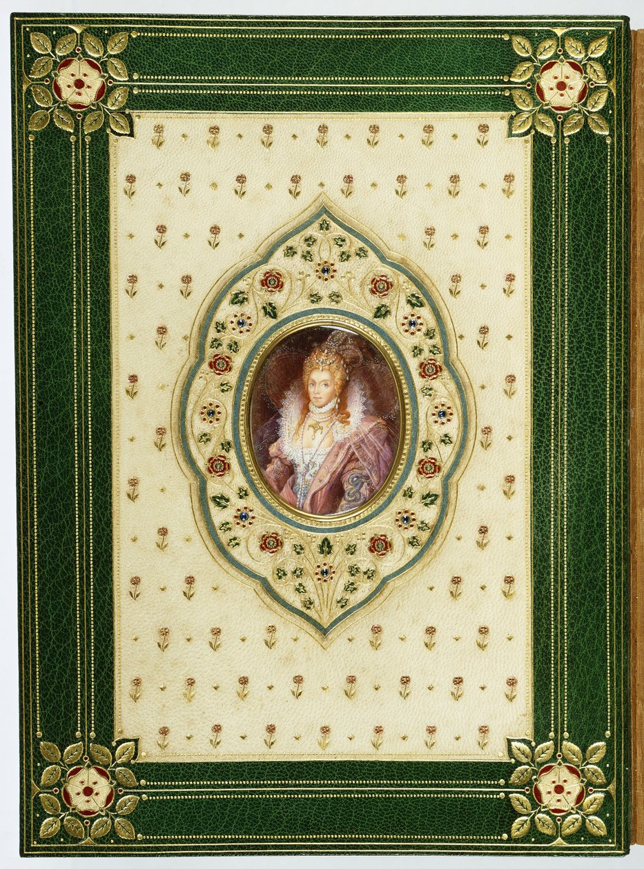 Et ovalt portrett av dronning Elizabeth I (grønt levant marokkansk skinn, kremvannet silke, safirer, pai) av Sangorski and Sutcliffe