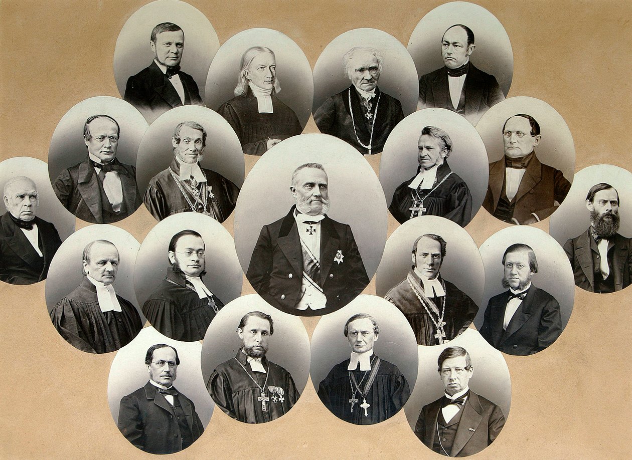 Gruppe med portretter av representantene for den katolske kirken i Moskva, 1860-tallet. av Scherer Nabholz and Co