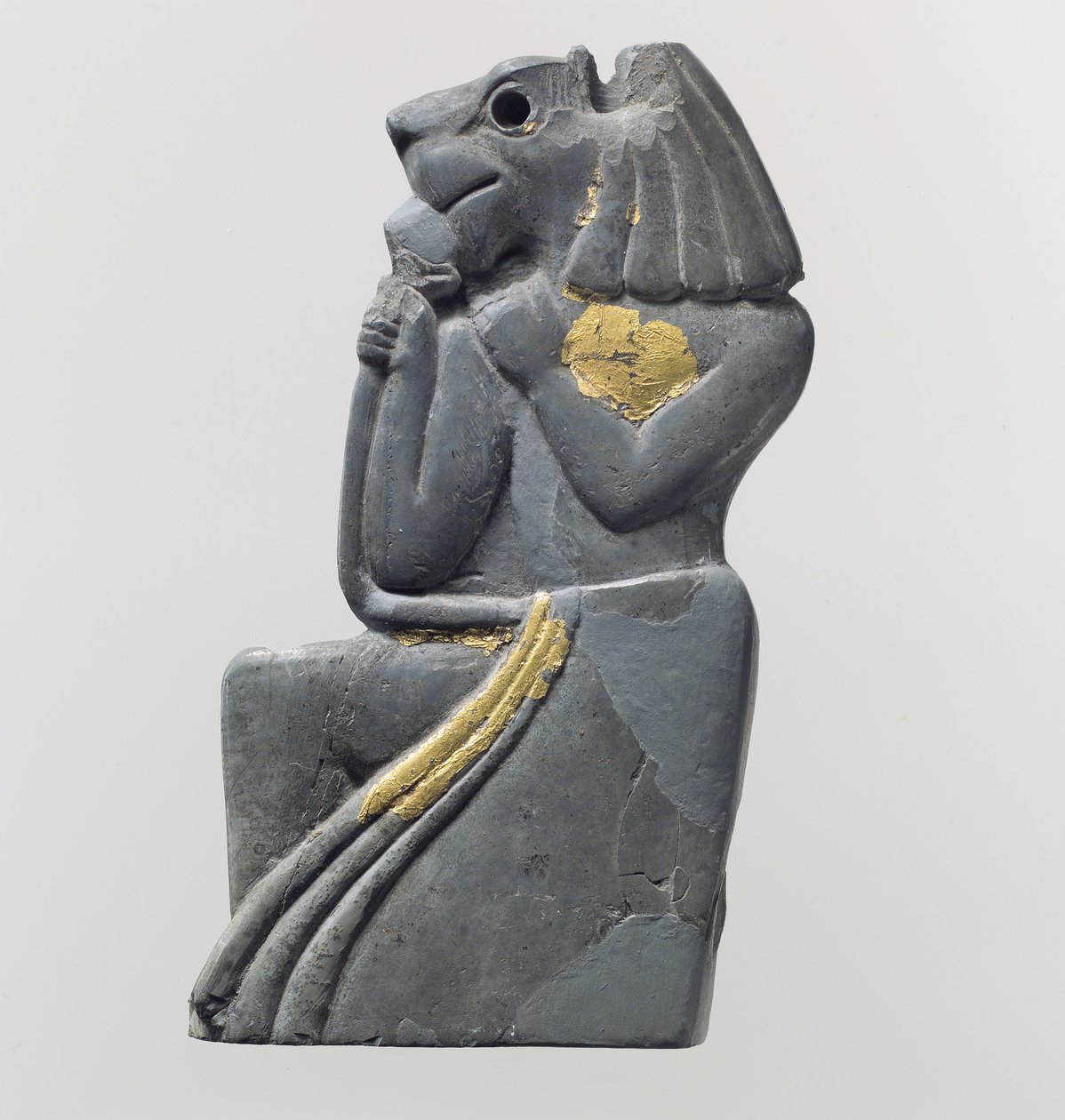 Plakettfragment: knelende løvehodet figur, ca. 1700-tallet f.Kr. (Elfenben (flodhest), gullfolie) av School Anatolian