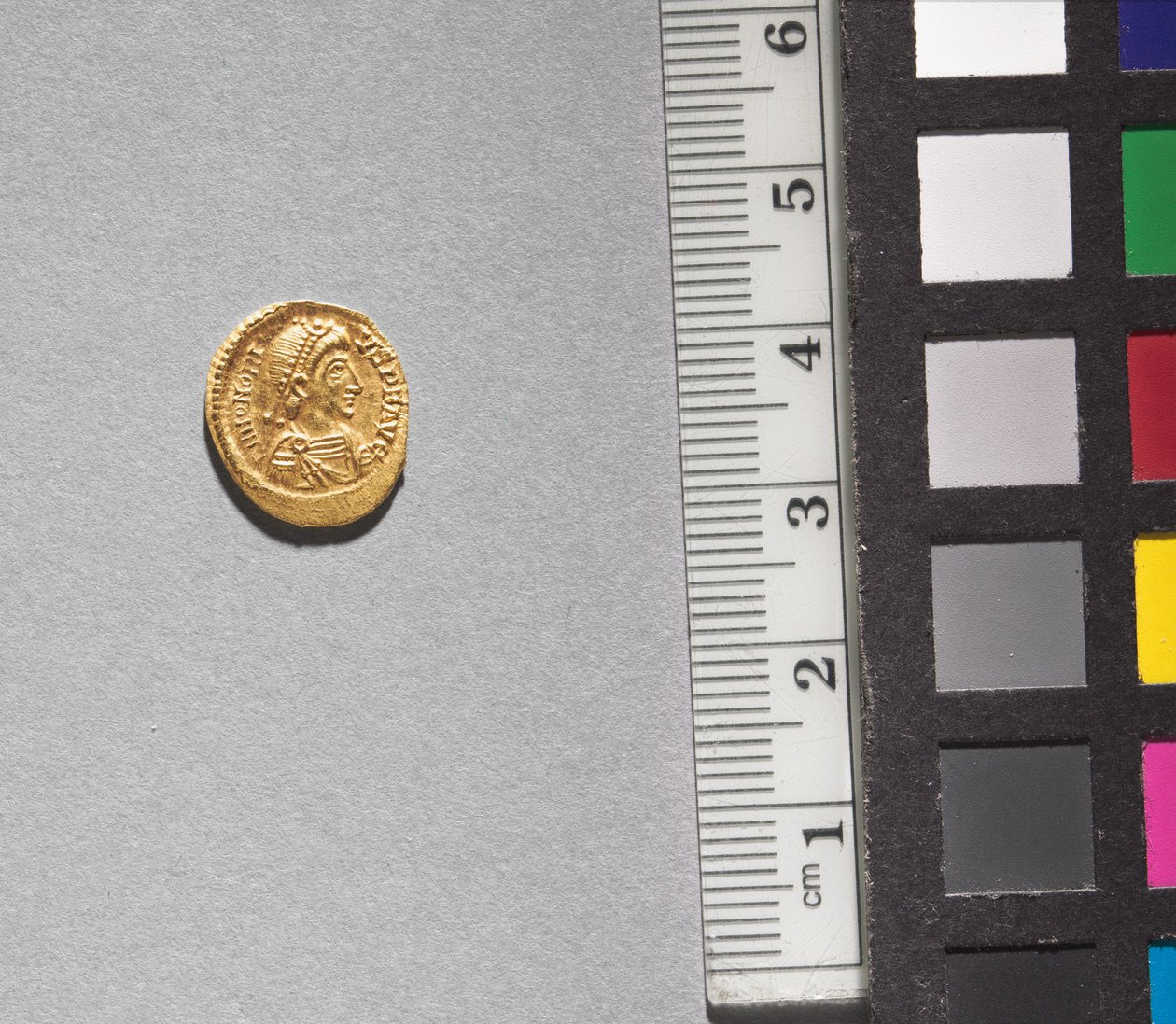 Solidus of Arkadios (forside), 395-408 (gull) (se CVL 499735 for bakside) av School Byzantine