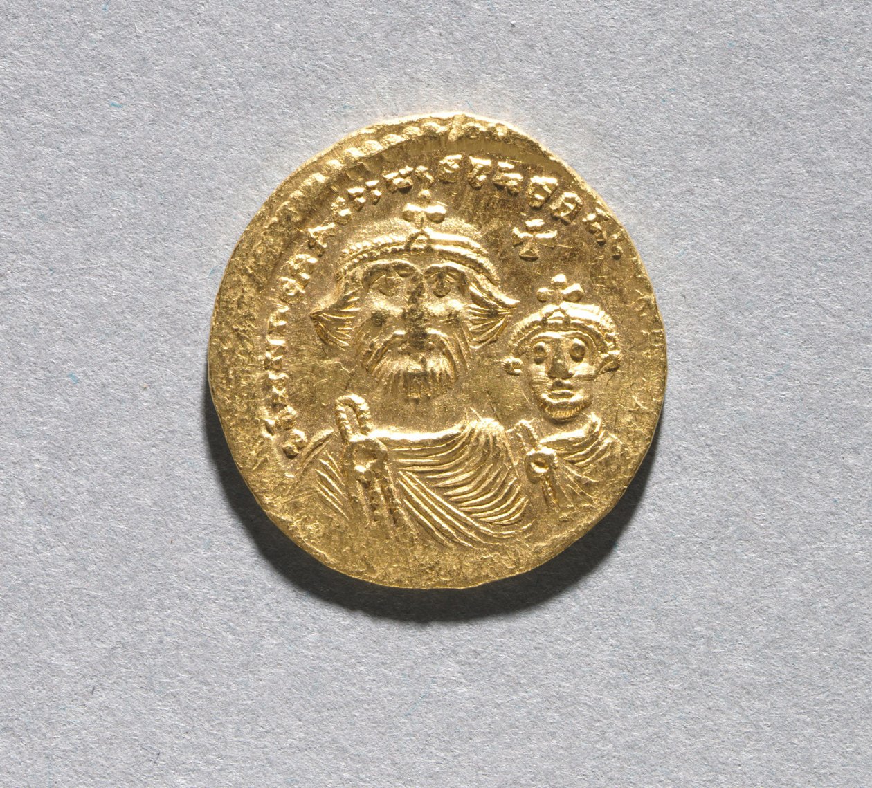 Solidus med Heraclius og hans sønn Heraclius Constantine (forside), c.616-625 (gull) (se CVL 499741 for bakside) av School Byzantine