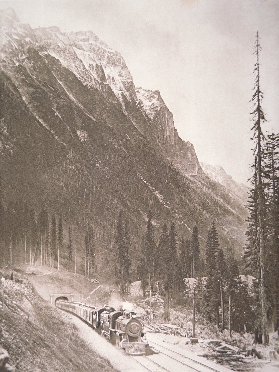 Canadian Pacific Railway Train, ca. 1925 (s/hvitt-bilde) av School Canadian