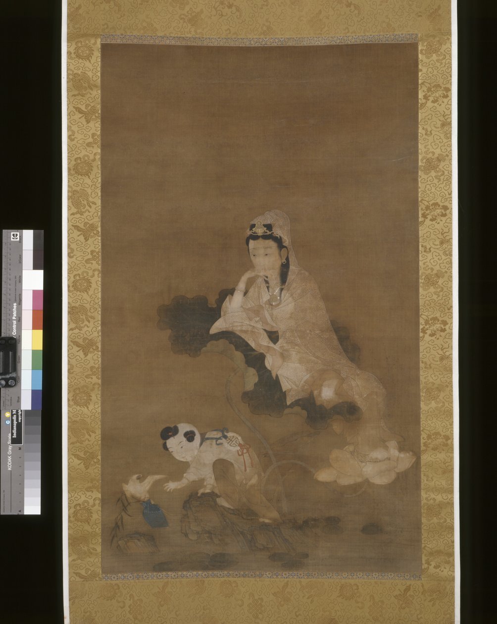 Avalokitesvara (Guanyin) På Lotus (blekk og farge på silke) av School Chinese