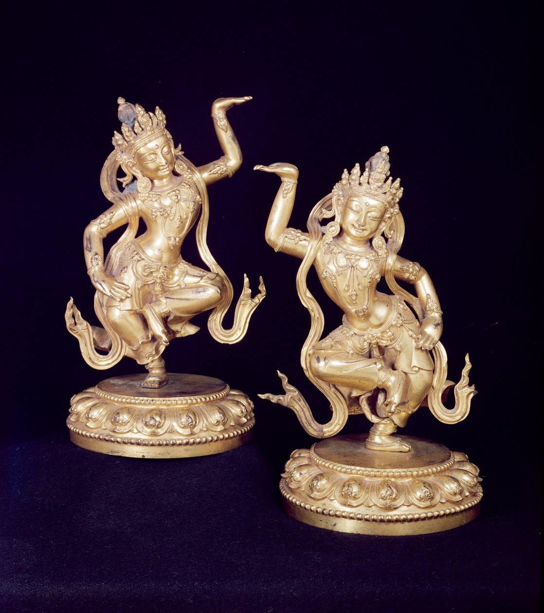 Bodhisattva, et par Husante-figurer av School Chinese