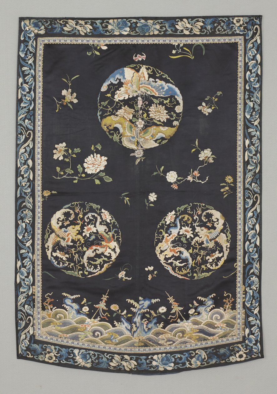Hengende, ca. 1750-1800 (Silke med broderi (satengsøm), naturlig og syntetiske fargestoffer) av School Chinese
