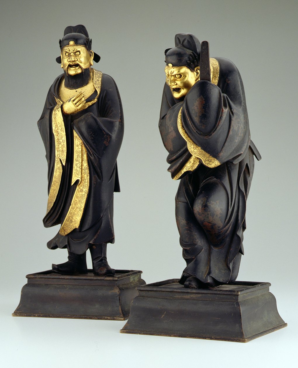 Et par taoistiske embetsmenn, Yuan eller tidlig Ming-dynastiet (pakke forgylt bronse) (se 205152) av School Chinese
