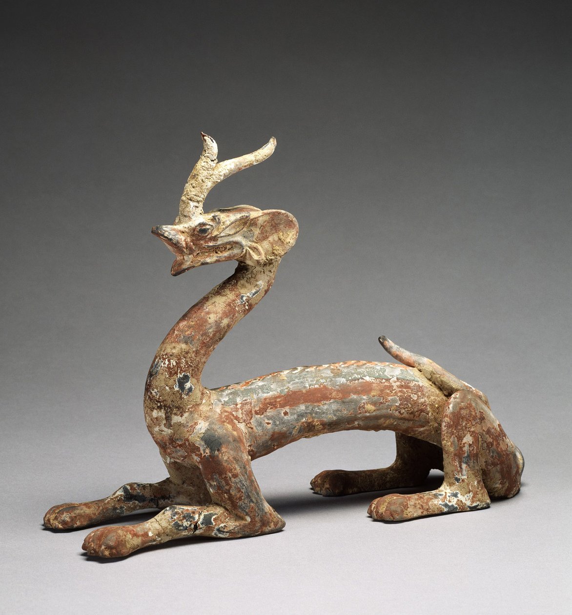 Gravdrage, ca. 400-tallet (malt keramikk) av School Chinese