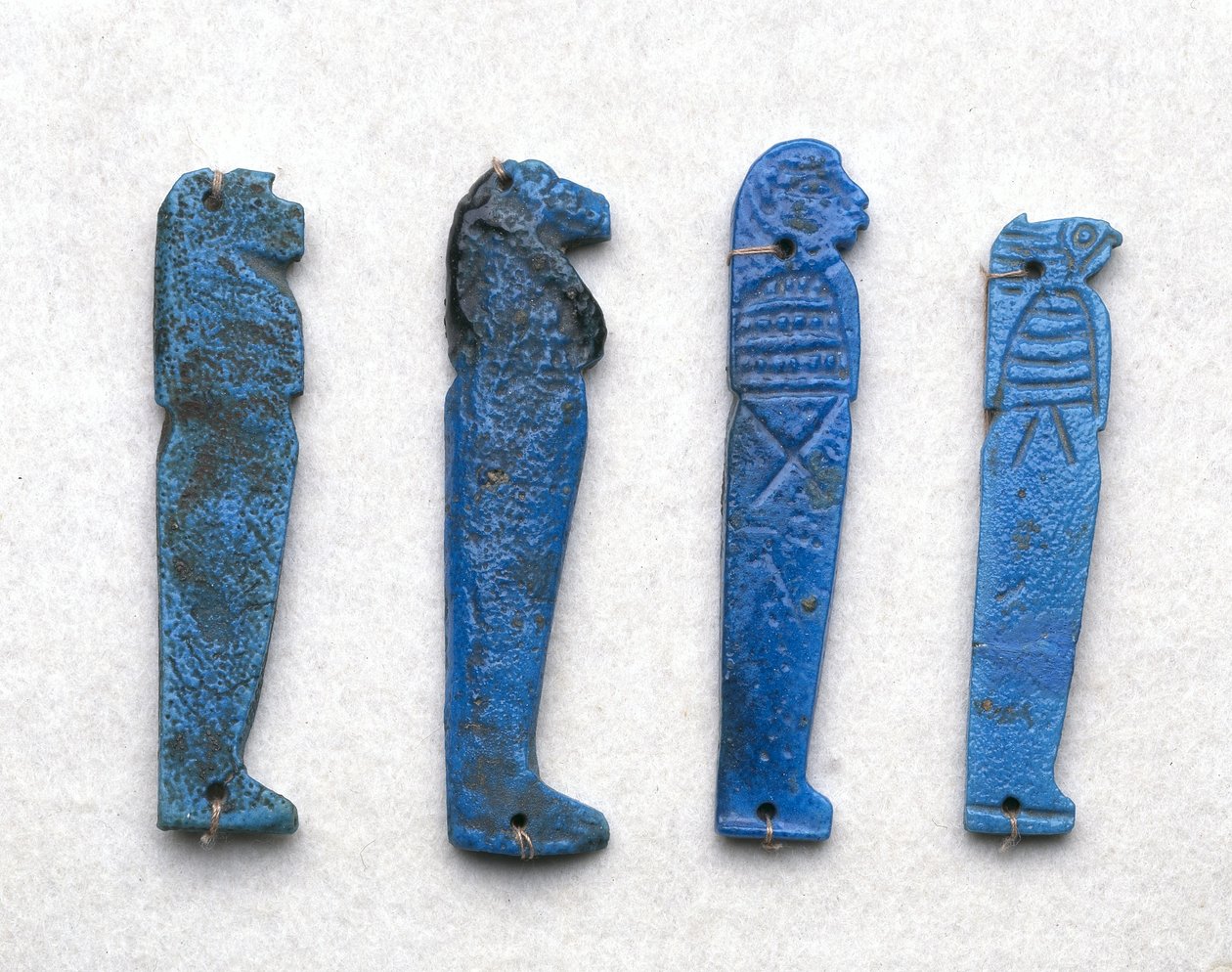 Amulet of a Son of Horus, gresk-romersk periode, 332 BC-395 AD (blå fajanse) av School Egyptian