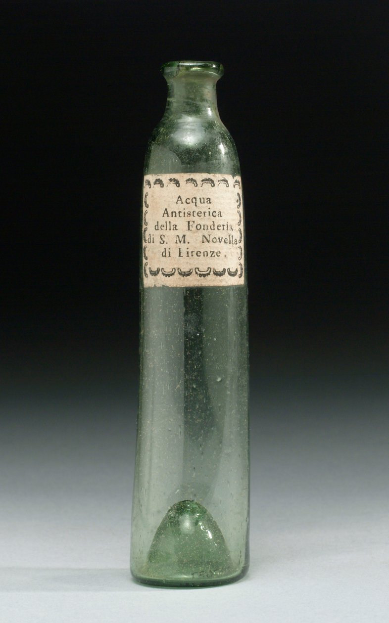Flaske som inneholdt anti-hysteri vann, fra Støperiet til Hans Kongelige Høyhet, Officina Profumo, Farmaceutica di Santa Maria Novella, Firenze, ca. 1850-1920 (glass) av School Italian