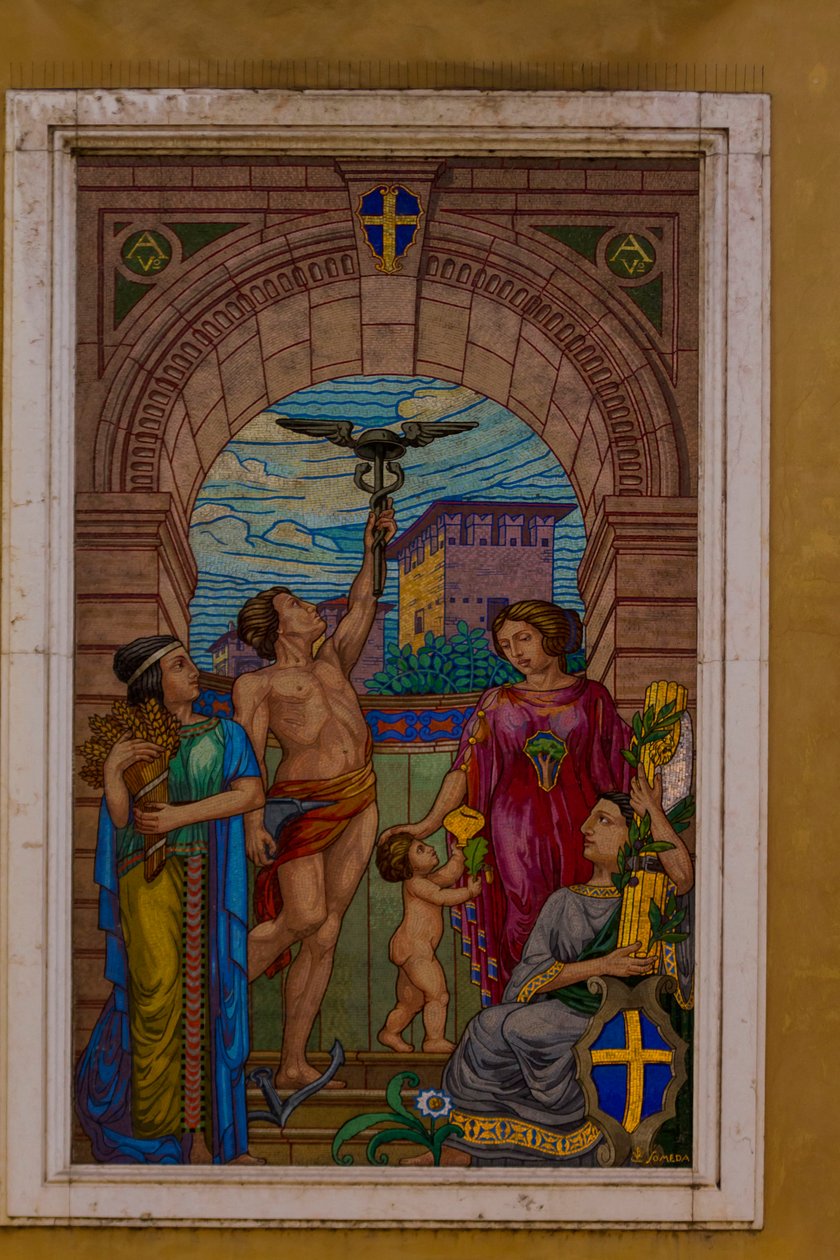 Mosaikk på fasaden til bygningen i Corso Emanuele II, ved siden av Banca Agricola Mantovana, Mantua (UNESCOs verdensarvliste, 2008), Lombardia, Italia av School Italian