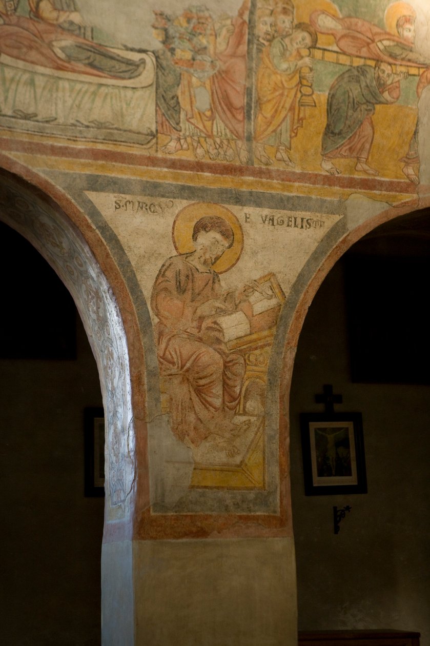 St. Markus skriver evangeliet (fresco) av School Italian