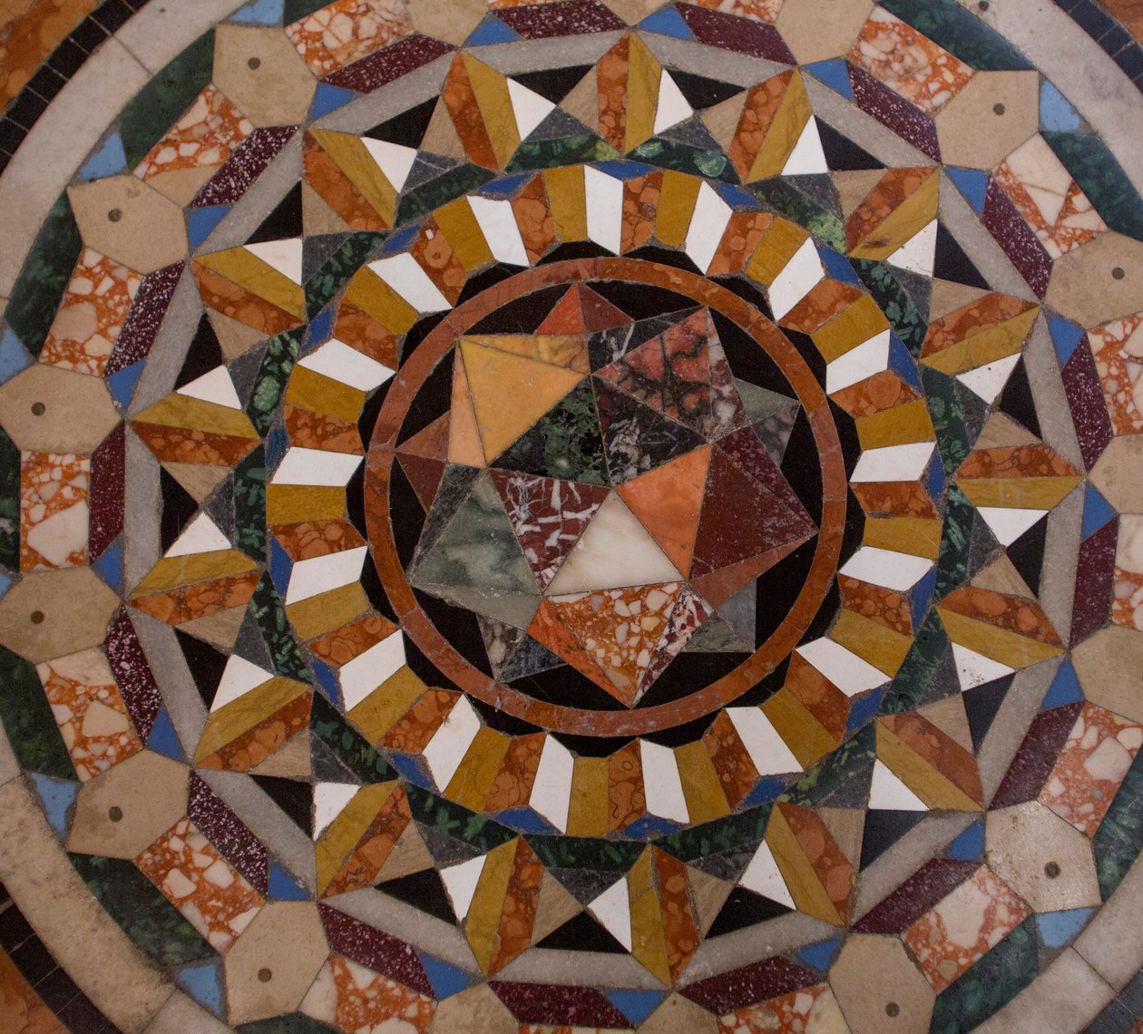 Markuskirken, kirke, fortau (mosaikk) av School Italian