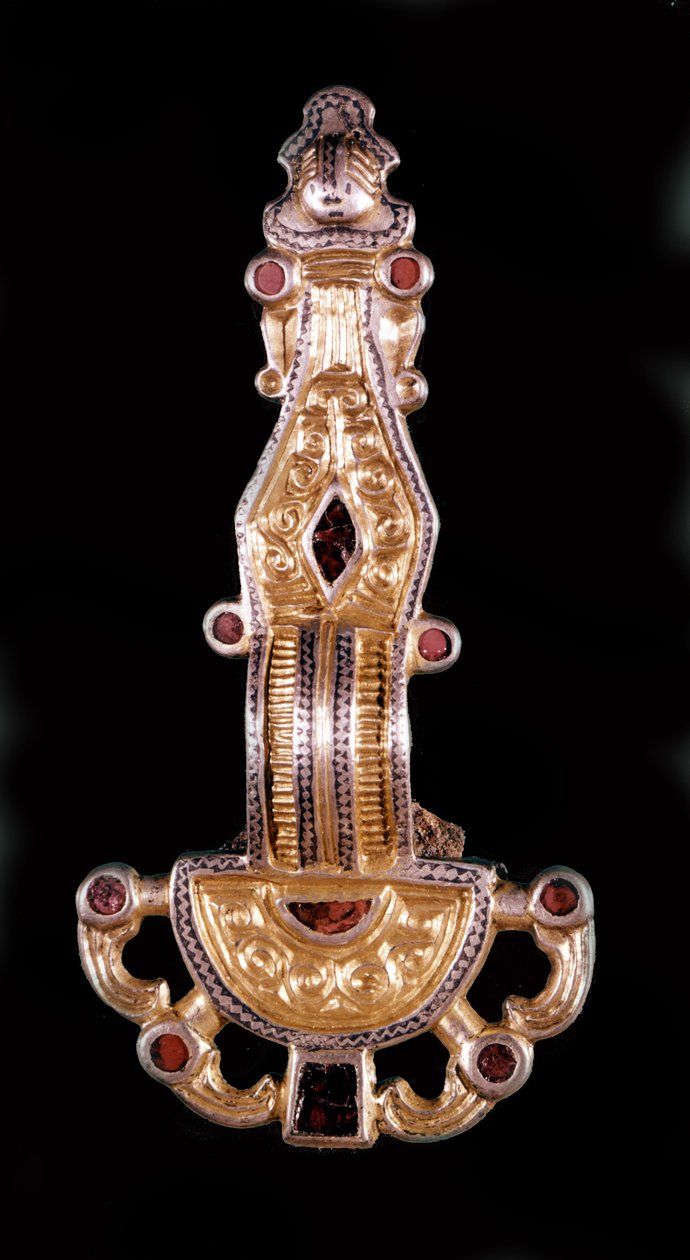 Merovinger fibula. Museum of Saint-Germain-en-Laye av School Merovingian