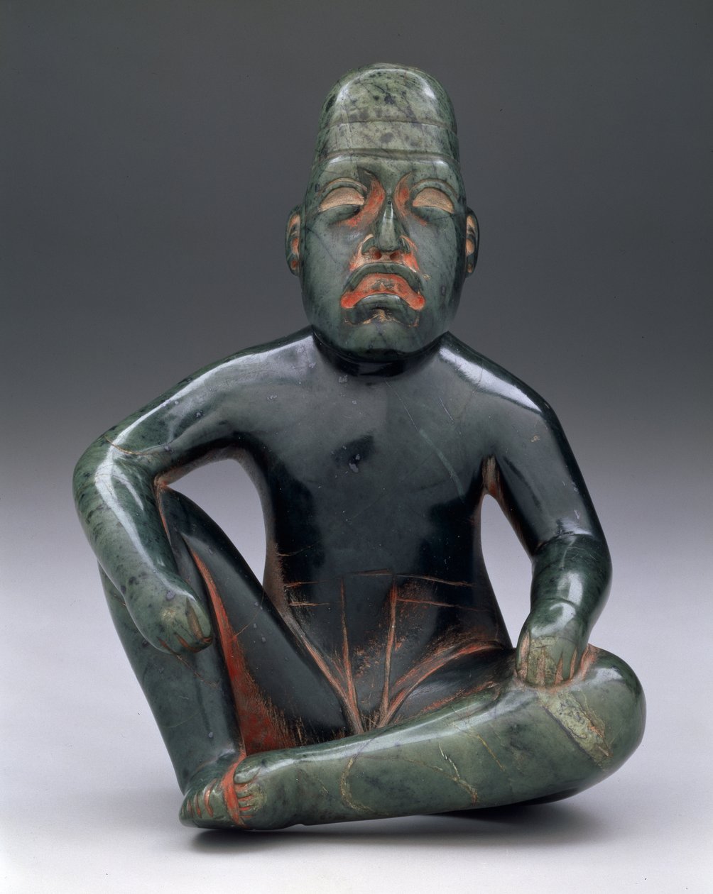 Sittende figur med hevet kne, Highland Olmec, San Martin Texmelucan av School Mexican