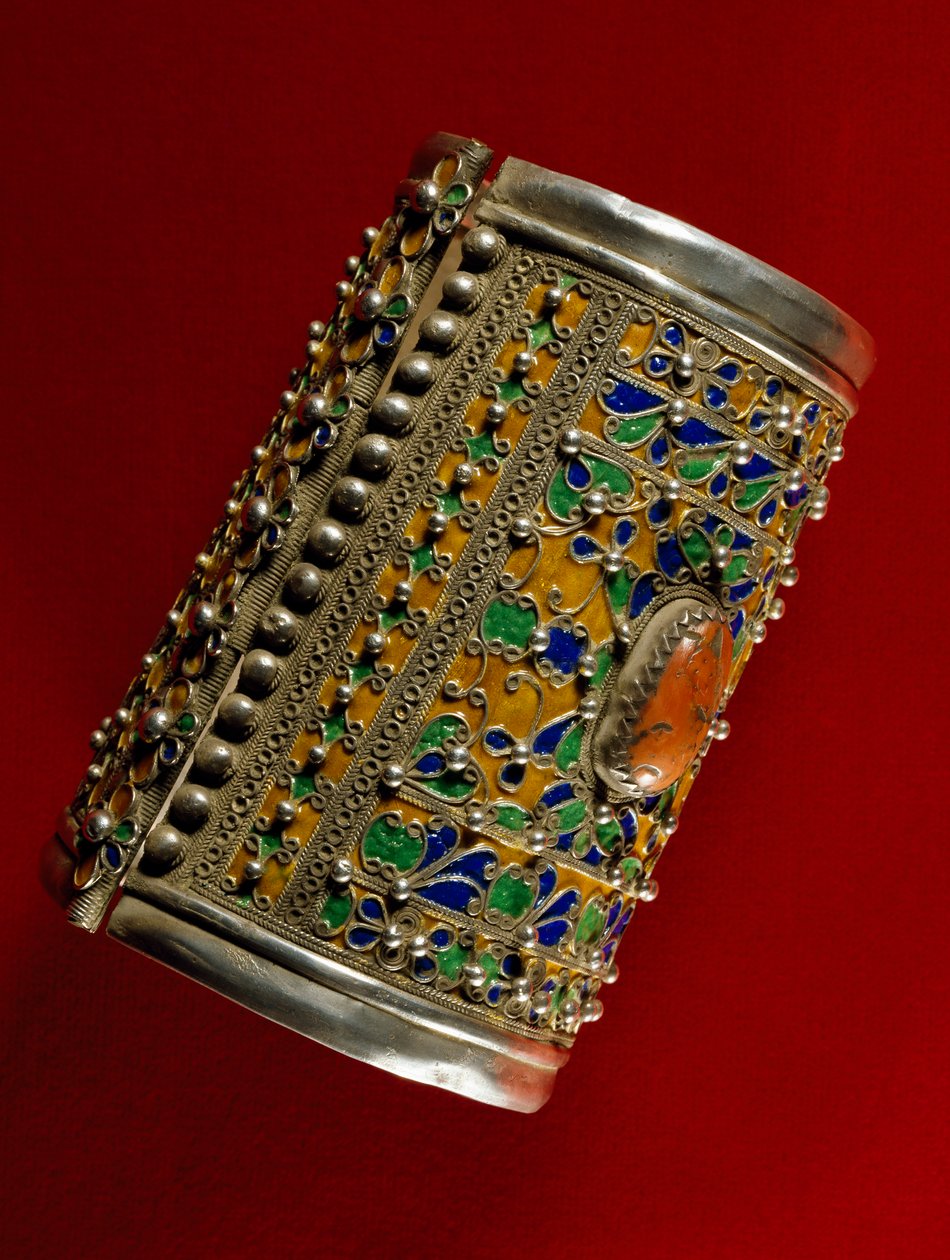 Armbånd i korall, sølv og emalje, Marokko av School Moroccan