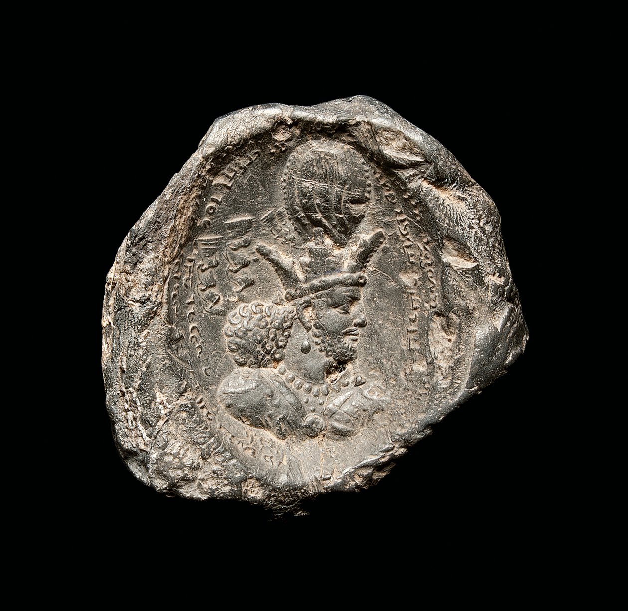 Bulla med inskripsjon, Sasanian Period, 4th Century (keramikk) av School Persian