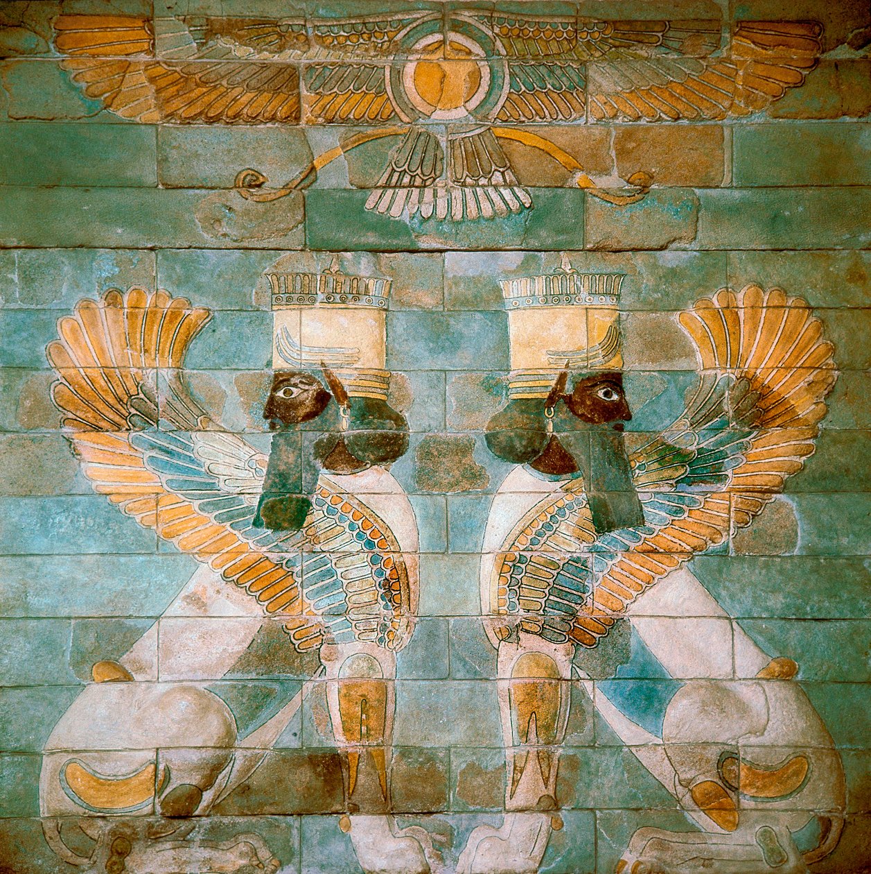 Persisk kunst rouenid: to androcephalous sfinkser (eller løver) under Ahura Mazda, zoroastrianismens guddom. Fra Susa, Iran (skulptur) av School Persian