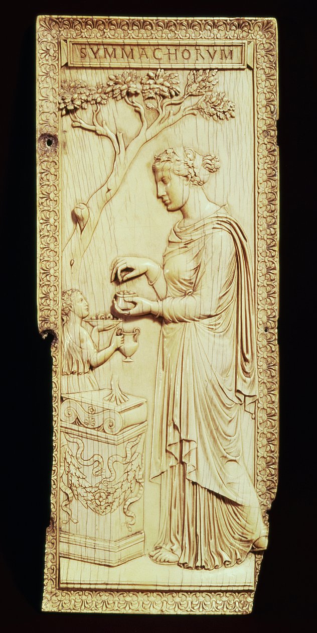 Ett blad av Symmachi-diptykonet, oppkalt etter Symmachi-familien, år 400 e.Kr. (elfenben) av School Roman