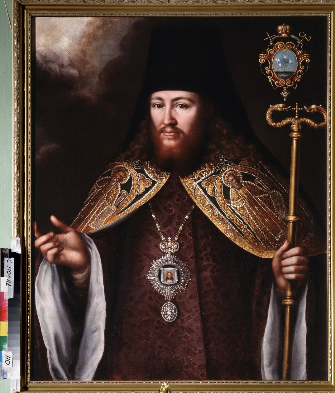 Portrett av Archimandrite Gedeon Krinovsky (1726-1763). (Overordnet av et ortodoks kloster (abbed), iført klobouk (hodeplagg) og en brystjuvel som representerer det hellige likkledet). Maleri av en russisk mester, olje på lerret av School Russian
