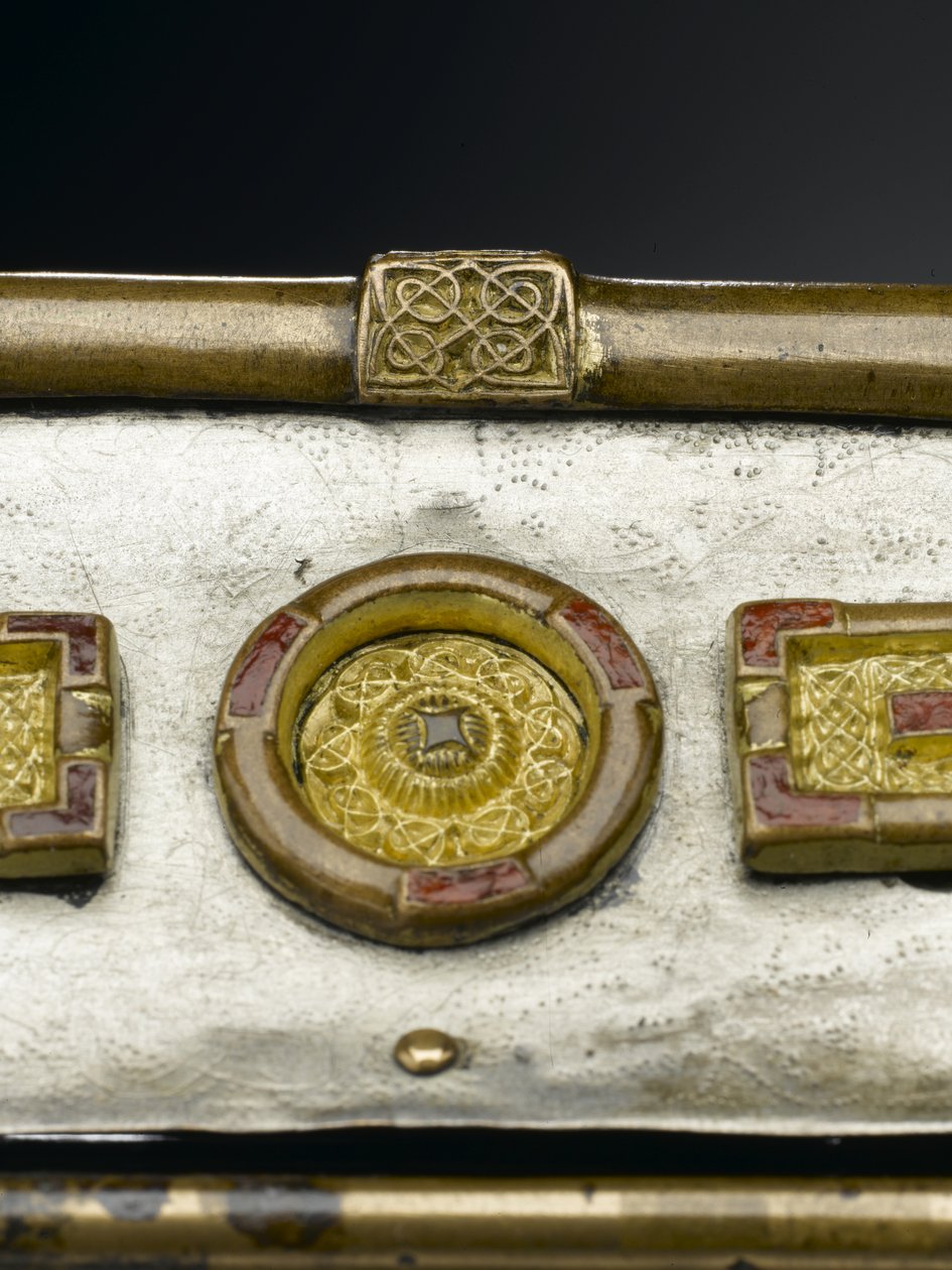 Monymusk-relikvieskrinet, ca. 800-tallet e.Kr. (bronse, sølv, tre, kobberlegering, glass, emalje) av Scottish School