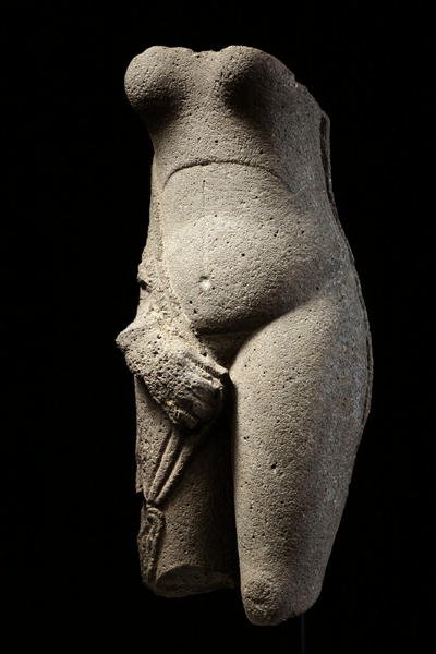 Torso av Venus (basalt) av School Syrian
