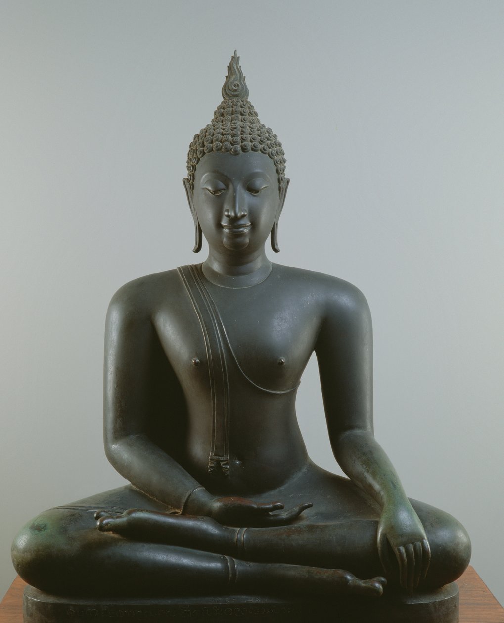 Buddha sitter i meditasjon, Sukhothai-stil (bronse) av School Thai