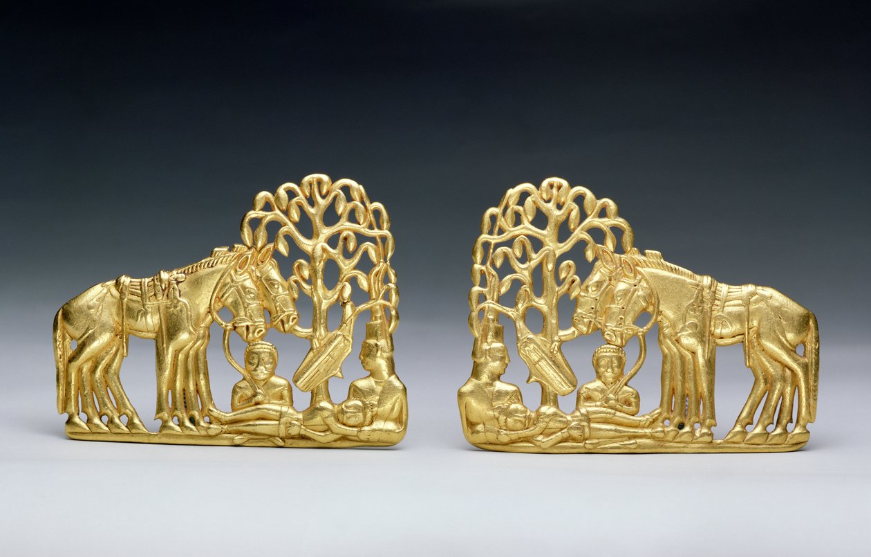 Et par beltespenner med tre figurer, fra Siberian Collection of Peter I, fra Altai, 4. århundre f.Kr. (gull) av Scythian