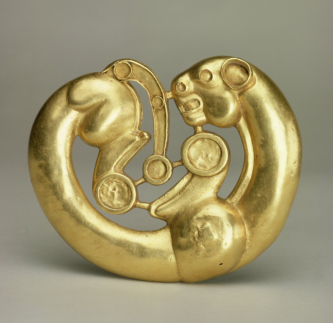Pectoral plakett, fra den sibirske samlingen til Peter I, fra Altai, 7.-6. århundre f.Kr. (gull) av Scythian