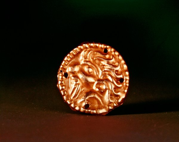 Plakett med representasjon av en skjeggete skyter (gull) av Scythian