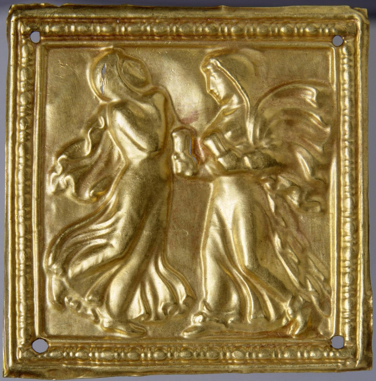 Art des steppes - skytisk kunst : Firkantet plakett med dansere. Gull, størrelse : H 4,7, 4. århundre f.Kr., State Hermitage, St. Petersburg av Scythian