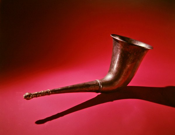 Drikkehorn med løvehodet (sølv og gull) av Scythian