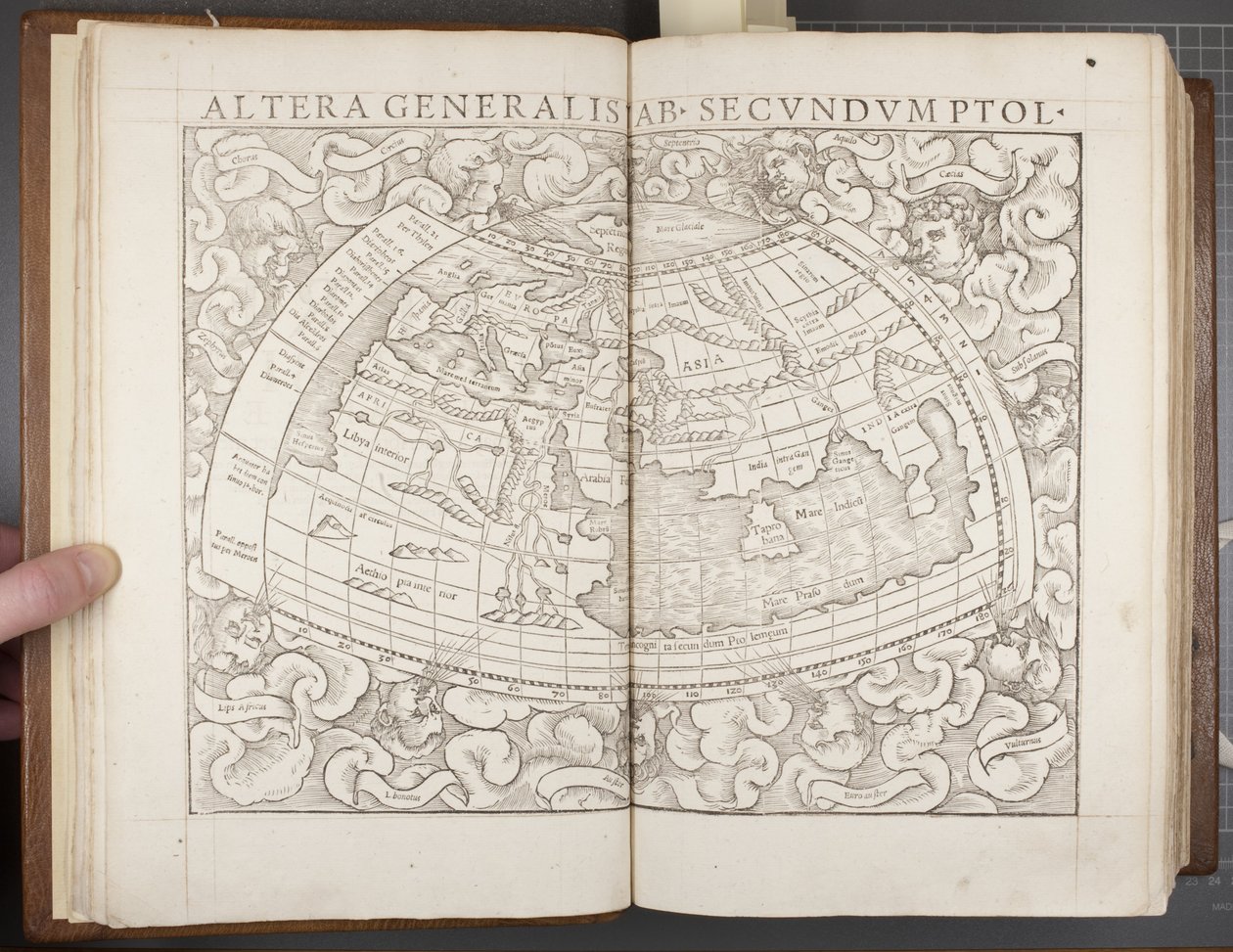 Globe, fra Cosmographia, 1544 av Sebastian Munster