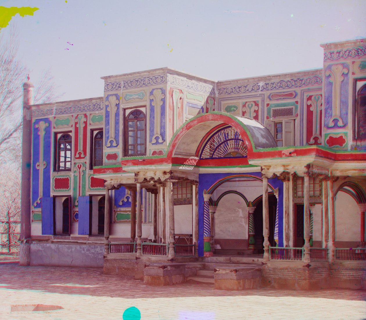 Fasade av sommerpalasset til den siste emiren av Bukhara, 1905-1915 av Sergey Prokudin Gorsky