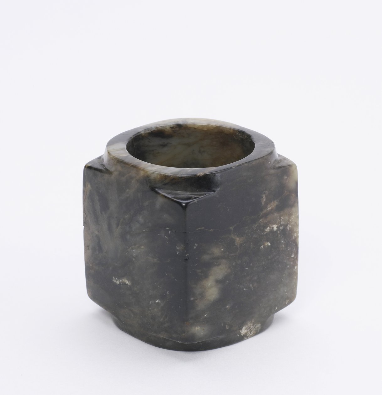 Cong (jade) av Shang Dynasty Chinese School