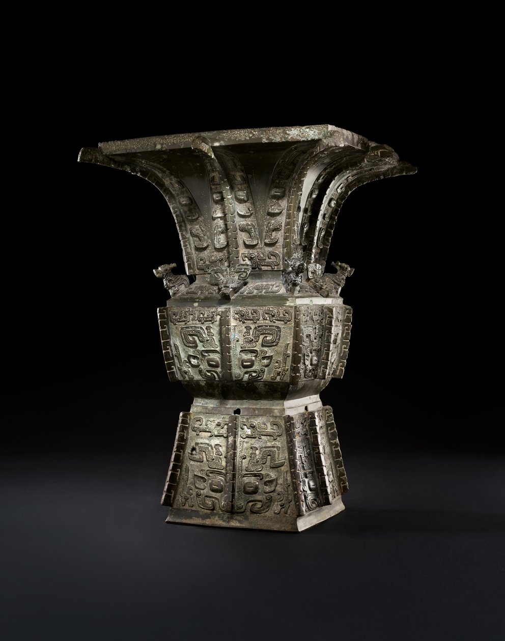 Rituell vinkar, Fangzun (bronse) av Shang Dynasty Chinese School