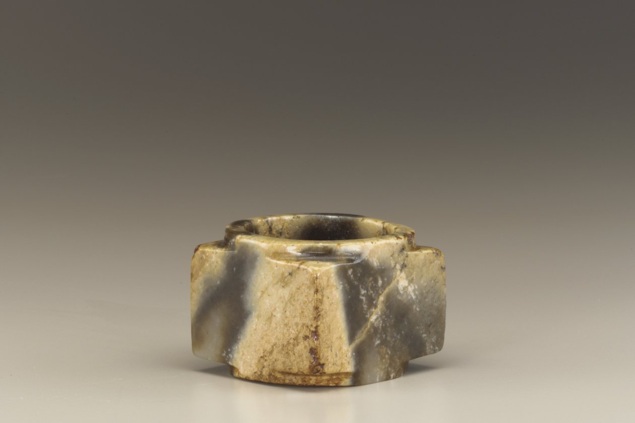 Kort rør (cong) (jade (nefritt)) av Shang Dynasty Chinese School