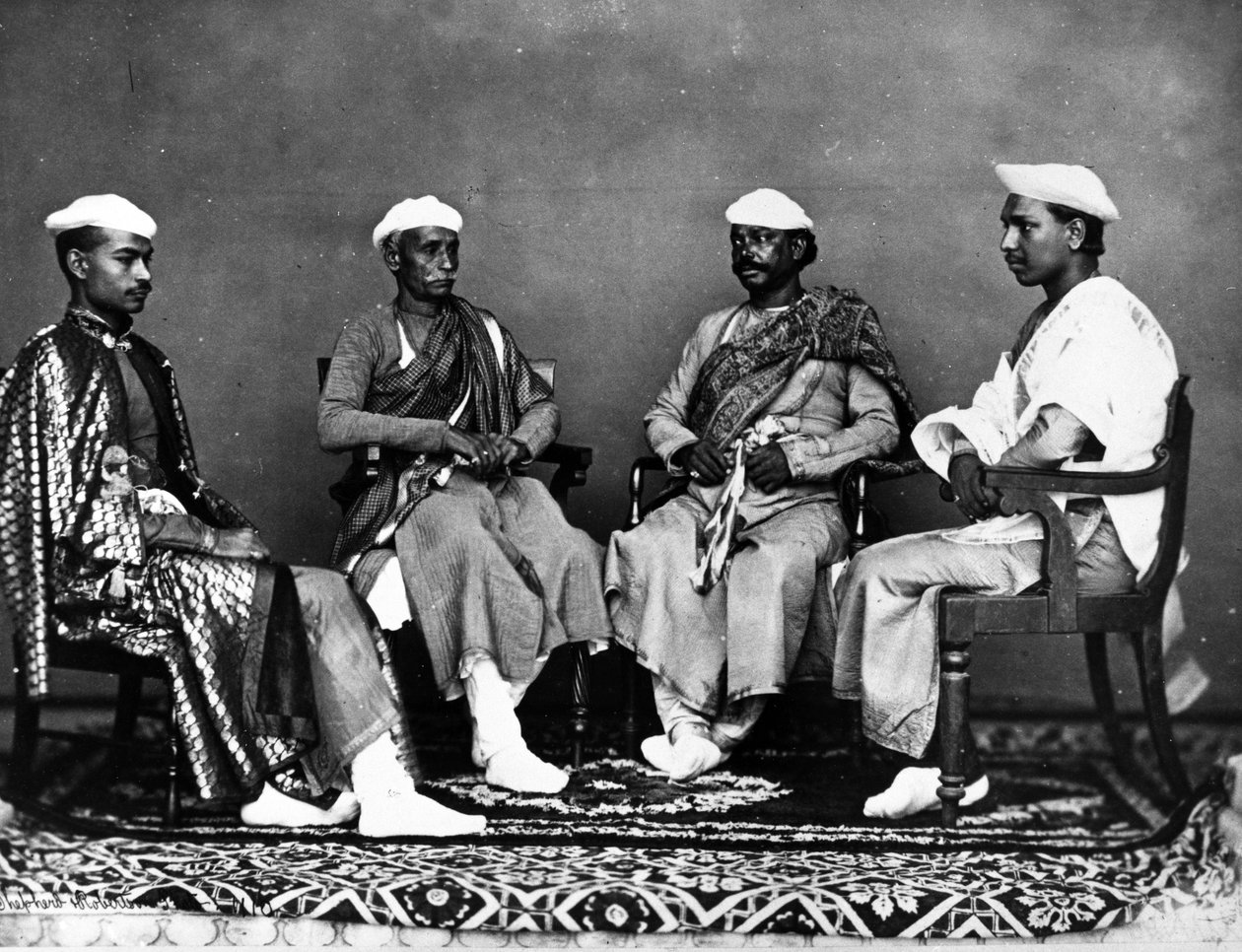 Bankers, Delhi, ca. 1863 av Shepherd and Robertson