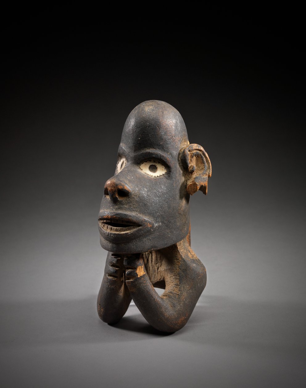 Kanobaugfigurhode, nguzu nguzu, New Georgia, Salomonøyene, tidlig til midten av 1800-tallet (tre og skall) av Solomon Islander