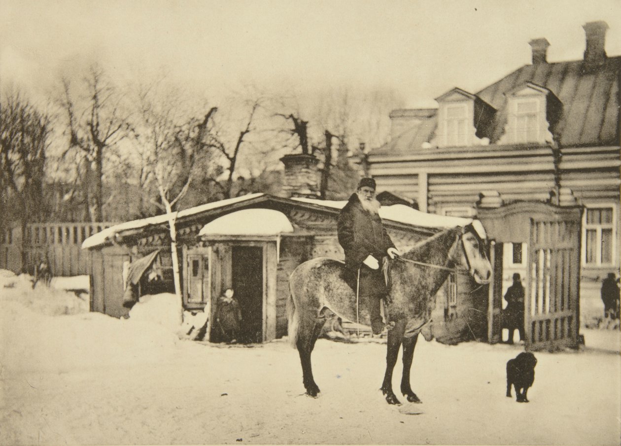 Den russiske forfatteren Leo Tolstoj til hest, Moskva, Russland, 1900-tallet av Sophia Andreevna Tolstaya