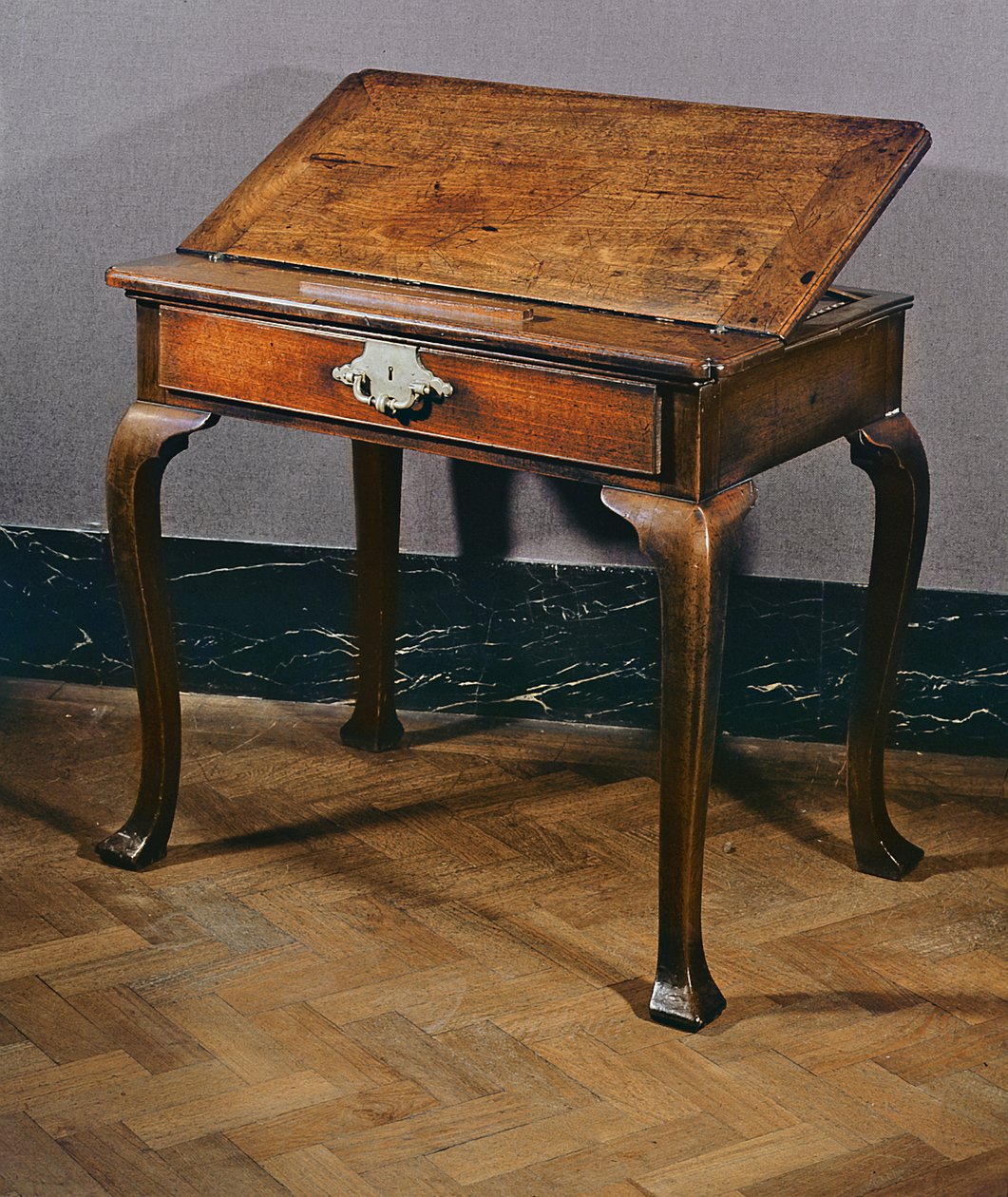 Arkitektbord, ca. 1730 (mahogni) av Spanish School