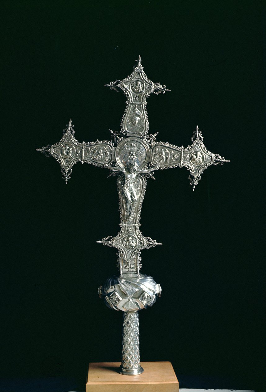 Prosesjonskors, merket NOE M.Guenca, ca. 1575-1600 (forgylt sølvpakke på trebunn) av Spanish School