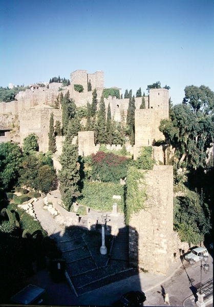 Utsikt over Alcazaba, startet i 1057 av Badis el Ziri av Spanish School