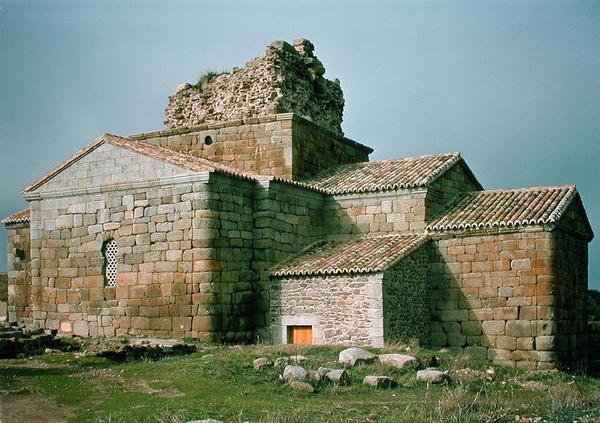 Utsikt over sørfasaden, bygget ca.862-930 av Spanish School