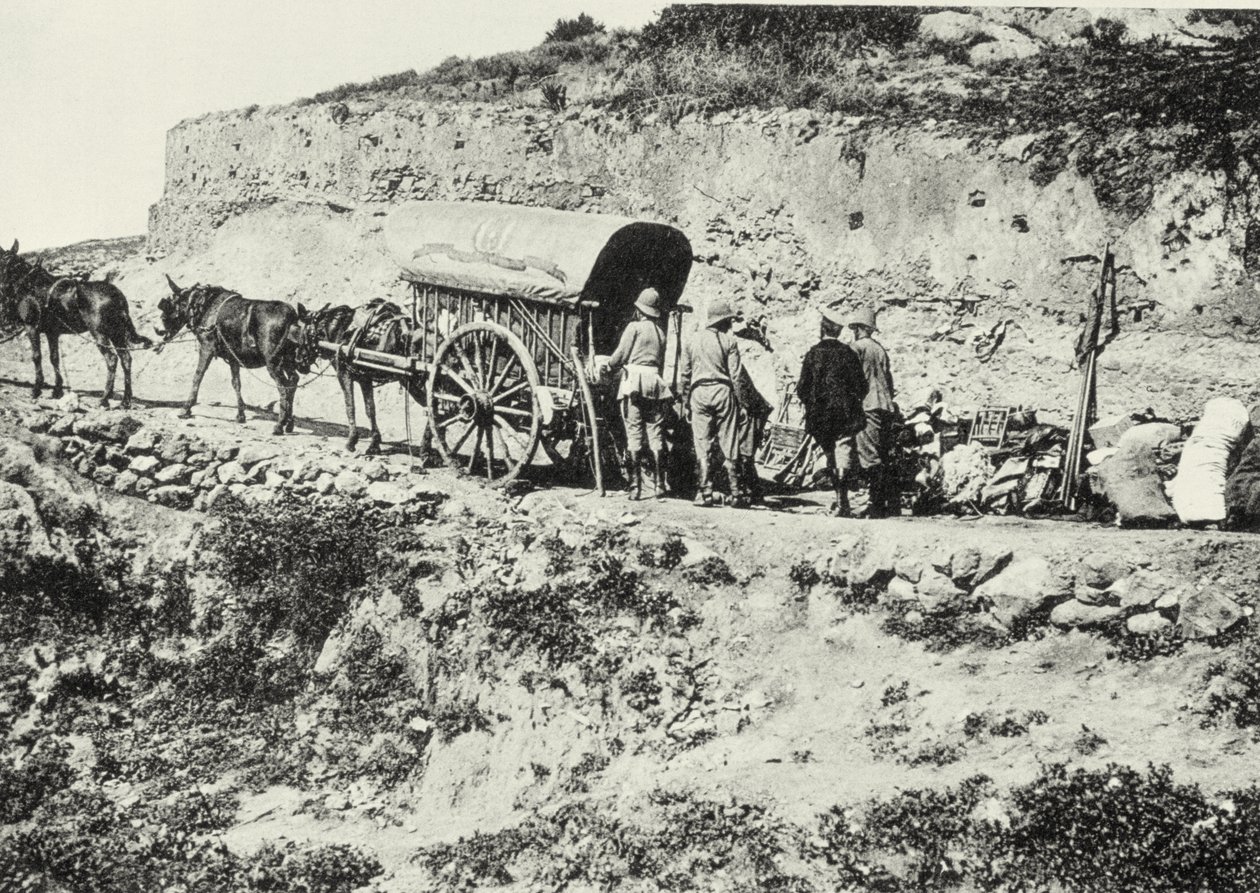 Loser en vogn med skytevåpen for å klatre opp i Dersa Hills, Tetouan, Marokko av Spanish Photographer