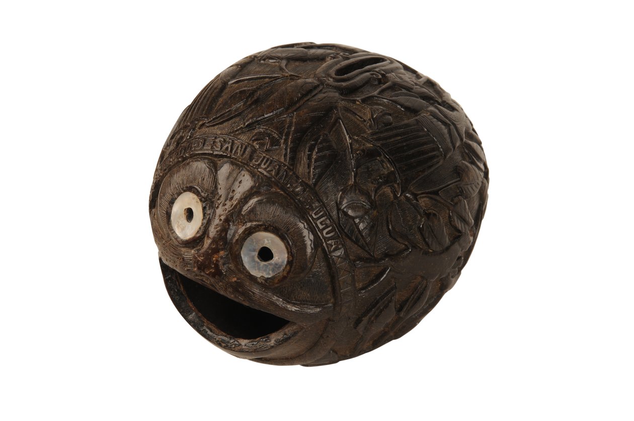Utskåret kokosnøttpengebjørn, spansk kolonial, ca. 1800 (kokosnøtt) av Spanish School