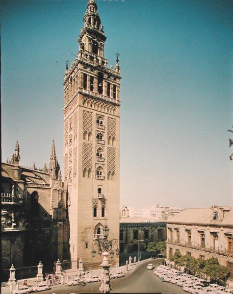 La Giralda-tårnet av Spanish School