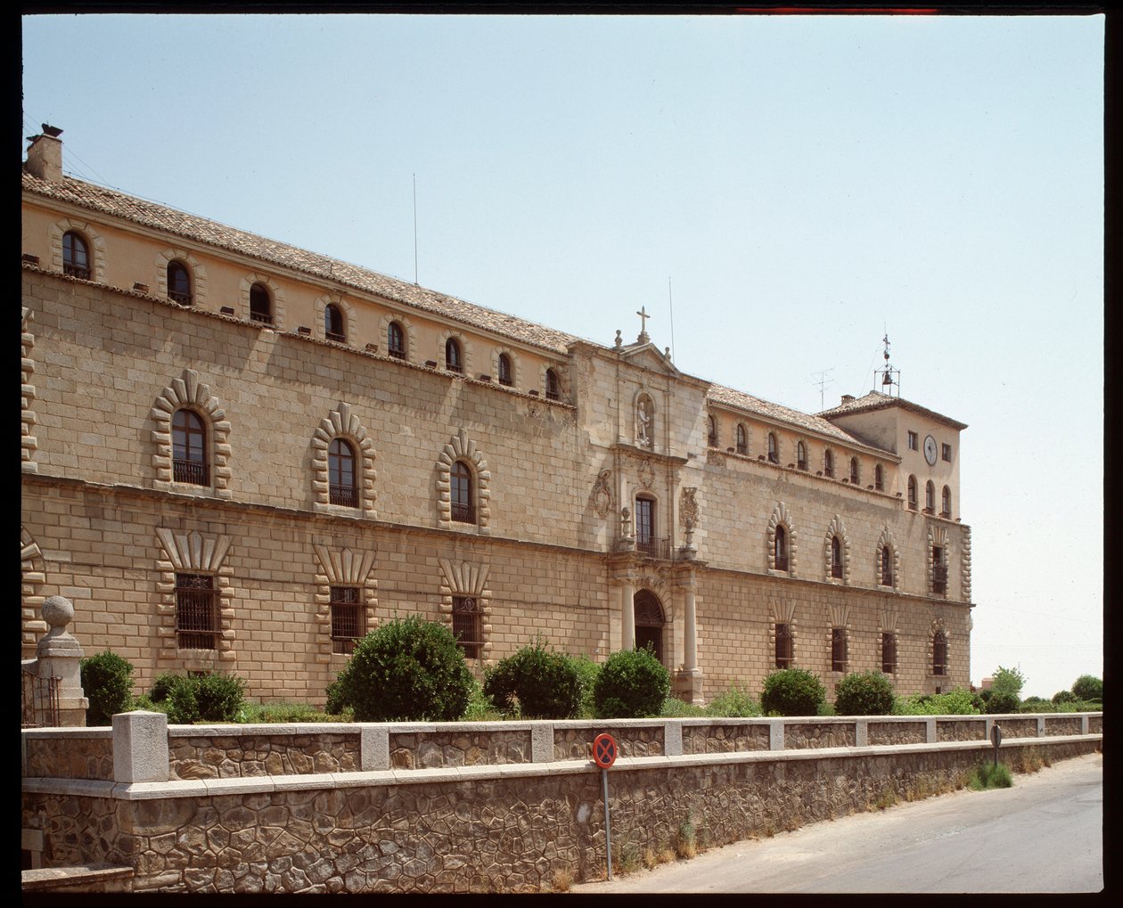 Renessansekunst: utsikt over Hospital de Tavera (Tavera Hospital) Toledo fra 1500-tallet, Spania (Utsikt over Hospital de Tavera av Spanish School